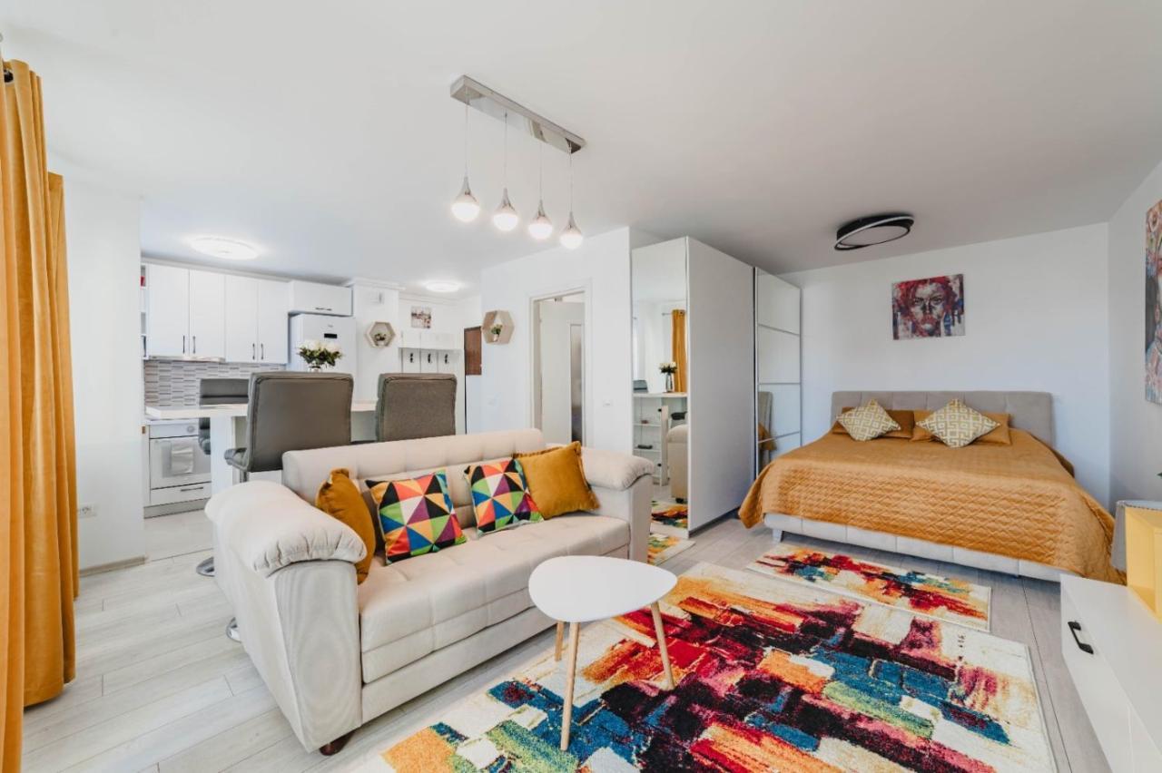 Masterpiece Studio- Free Parking, Wi-Fi, Netflix Brașov Exterior foto
