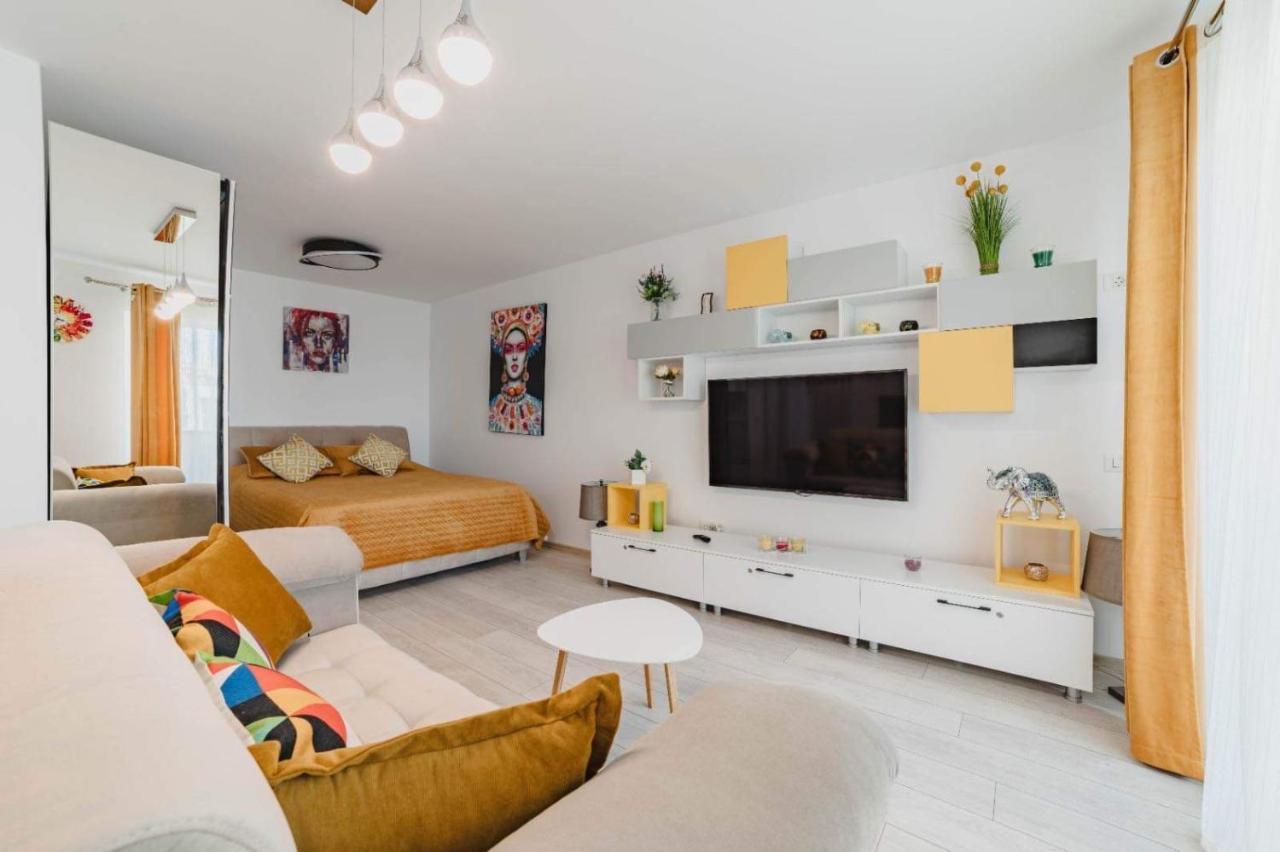 Masterpiece Studio- Free Parking, Wi-Fi, Netflix Brașov Exterior foto