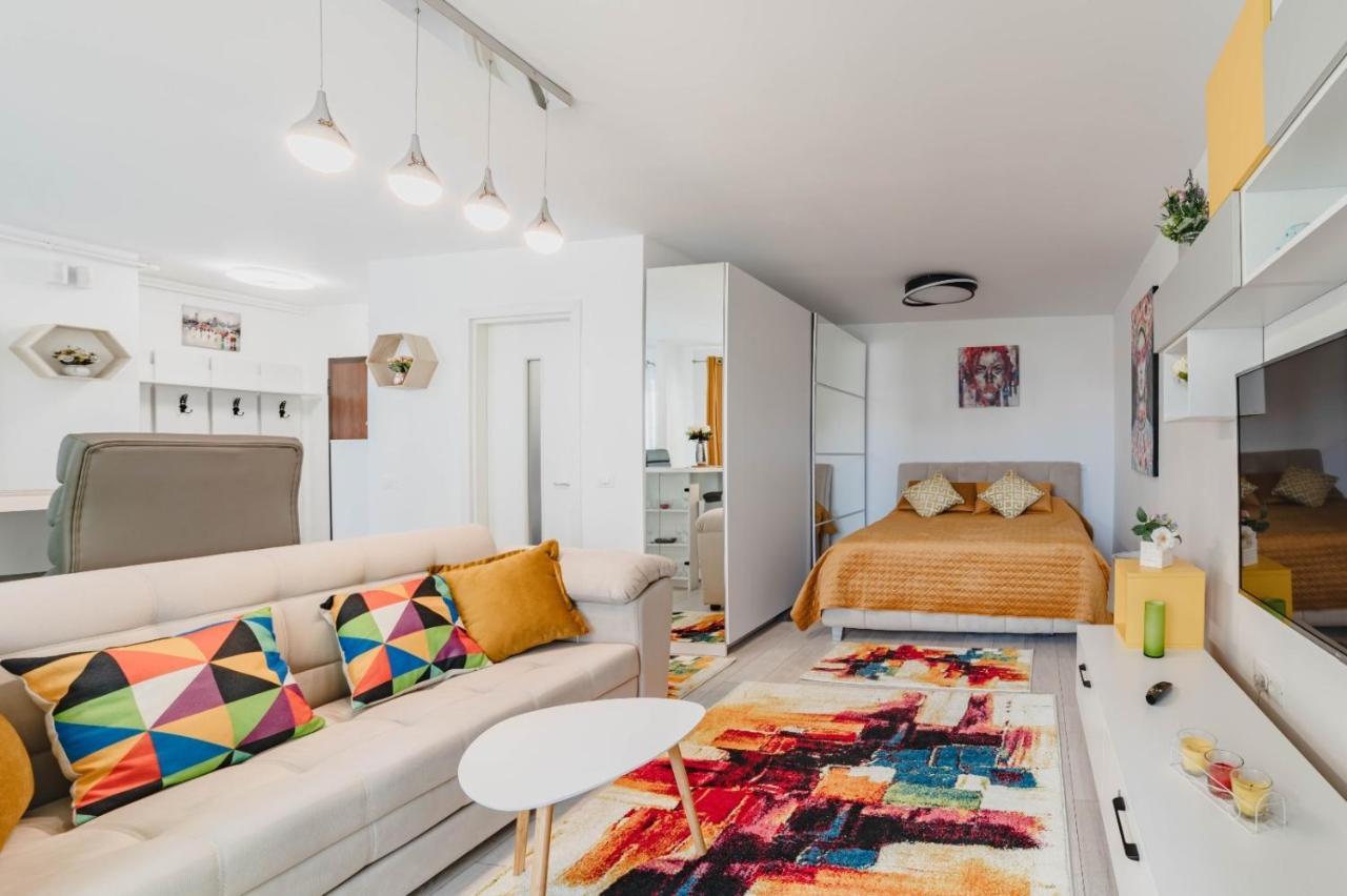 Masterpiece Studio- Free Parking, Wi-Fi, Netflix Brașov Exterior foto