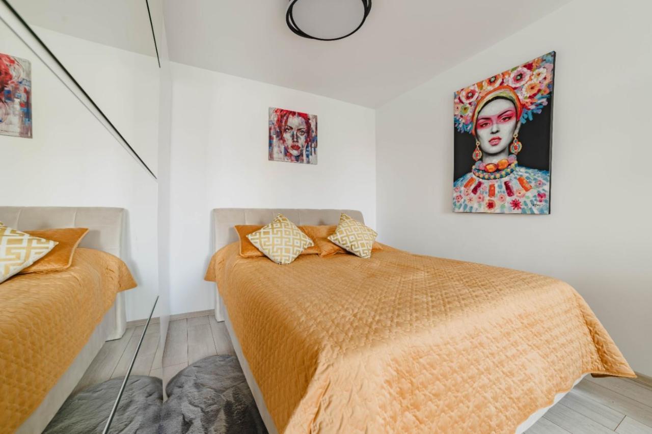 Masterpiece Studio- Free Parking, Wi-Fi, Netflix Brașov Exterior foto