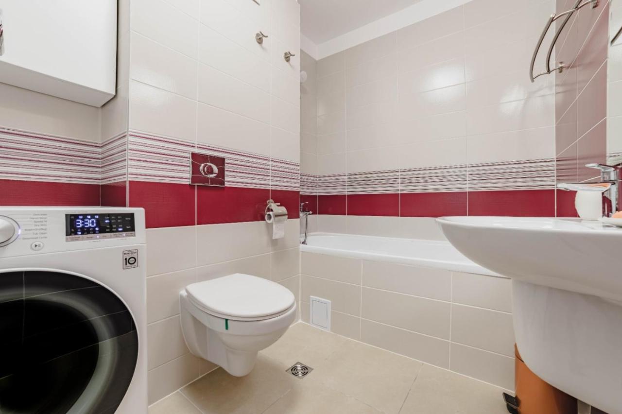Masterpiece Studio- Free Parking, Wi-Fi, Netflix Brașov Exterior foto